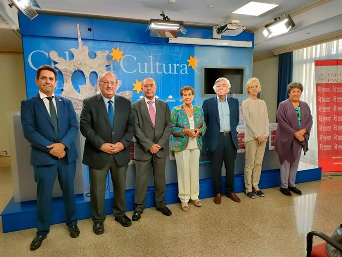 Organizadores e intervinientes en el ciclo de conferencias sobre la figura de Antonio de Nebrija en el Liceo de Salamanca