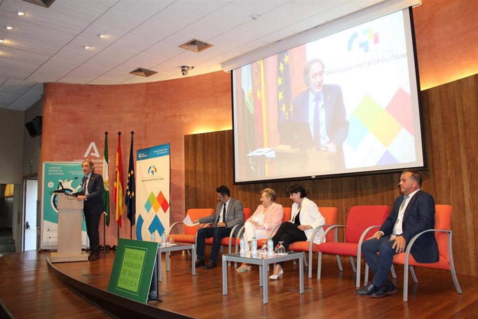 Celebración en Granada de la I Jornada provincial sobre vacunación