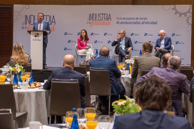 Grupo Hotusa retoma su ciclo de debates para analizar los nuevos retos y desafíos del sector hotelero.