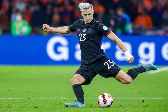 Archivo - Nico Schlotterbeck of Germany during the International Friendly football match between Netherlands and Germany on March 29, 2022 at the Johan Cruijff ArenA in Amsterdam, Netherlands - Photo Broer van den Boom / Orange Pictures / DPPI