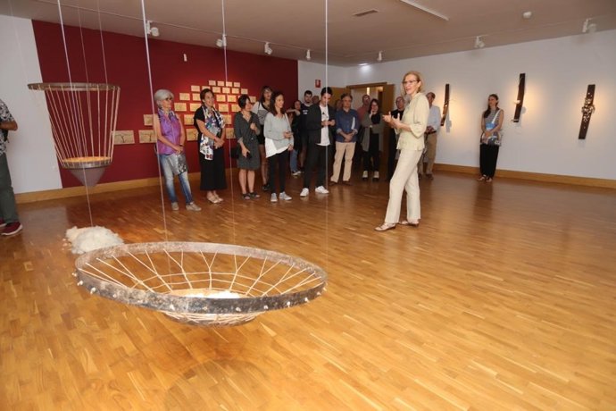 El Palacio de Montemuzo acoge una exposición de del diseñador gráfico José Luis López Velilla