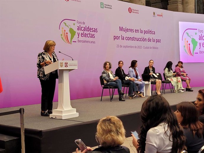 La presidenta de la Diputación de Barcelona, Núria Marín, en la clausura del Foro de alcaldesas y electas iberoamericanas que se ha celebrado en Ciudad de México (México)