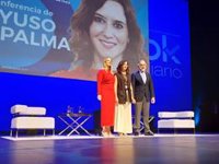 Ayuso insiste en que Prohens "conseguirá cambiar el rumbo de Baleares con la ayuda de todos"