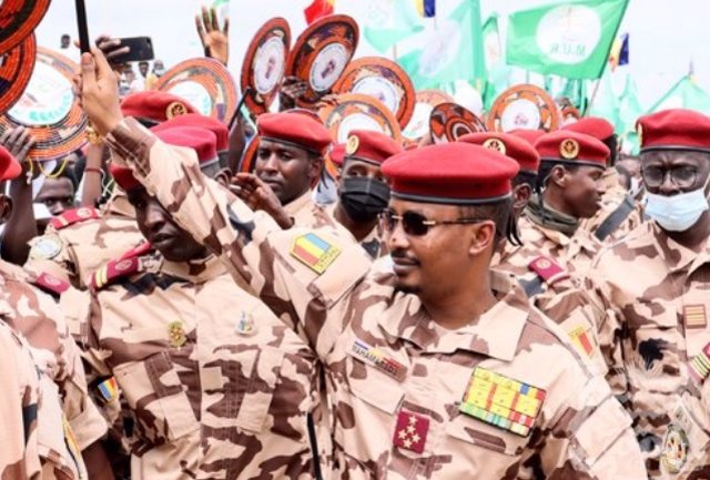 El presidente del Consejo Militar de Transición, la junta militar que controla Chad, Mahamat Idriss Déby Itno