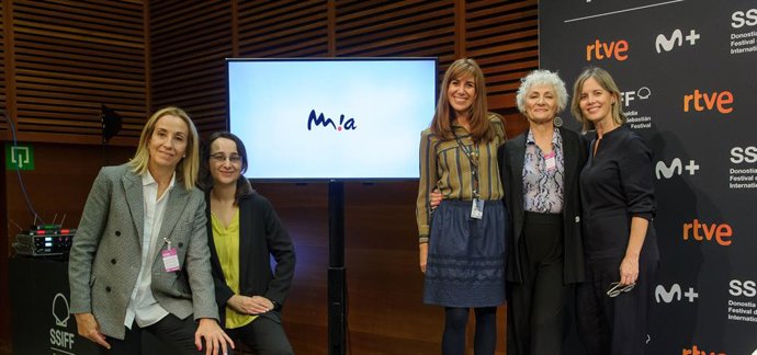 Presidenta de MIA; Maitane Junguitu, informe MIA; Maite Arrieta, coordinadora de MIANIMA; Susana García, informe MIA; Sara Alvarez, investigadora MIA