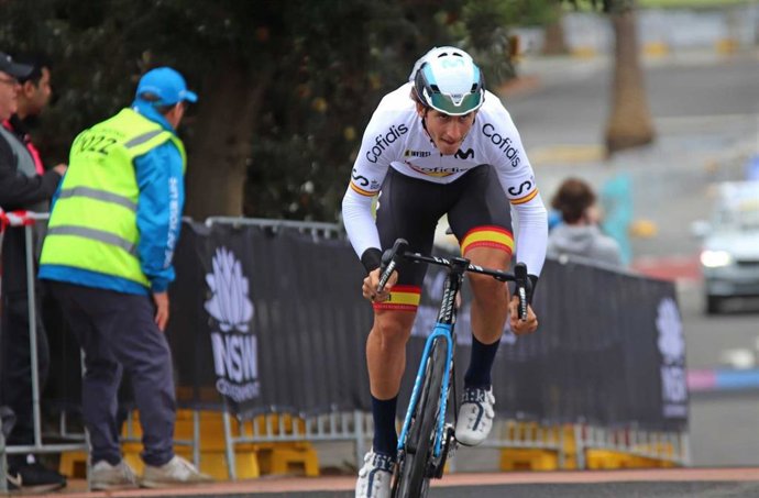 El ciclista español Iván García Cortina