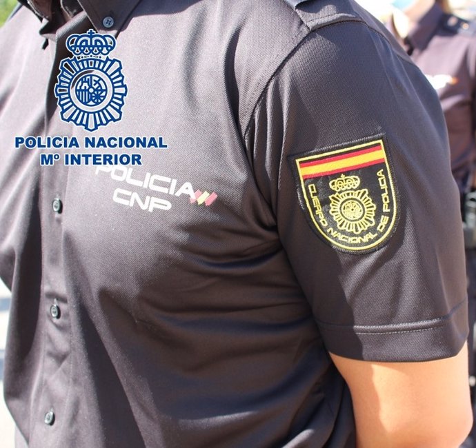 Agentes de Policía Nacional