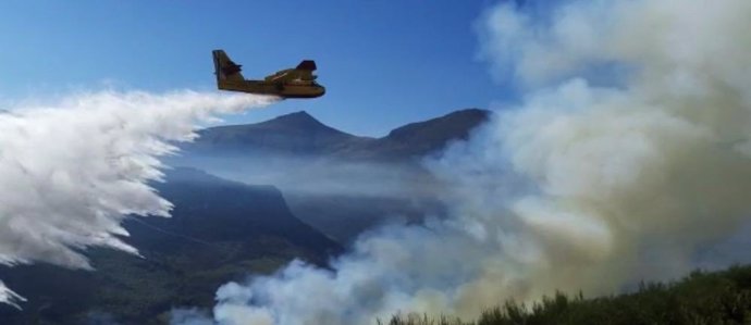 Extinción de incendios forestales en Cantabria