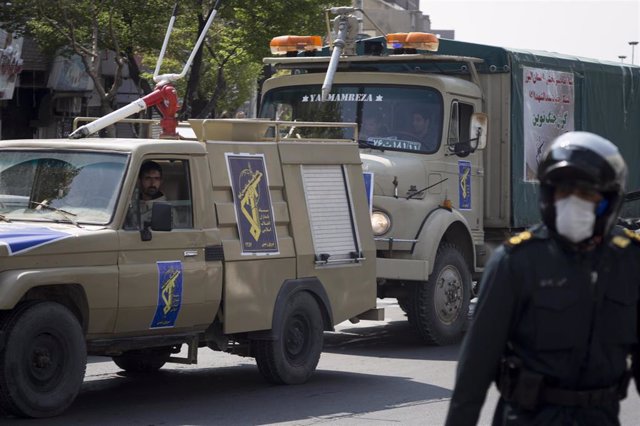 Más de 700 detenidos en nuevas protestas en Irán por la muerte de Mahsa Amini Agentes de la Policía en Irán