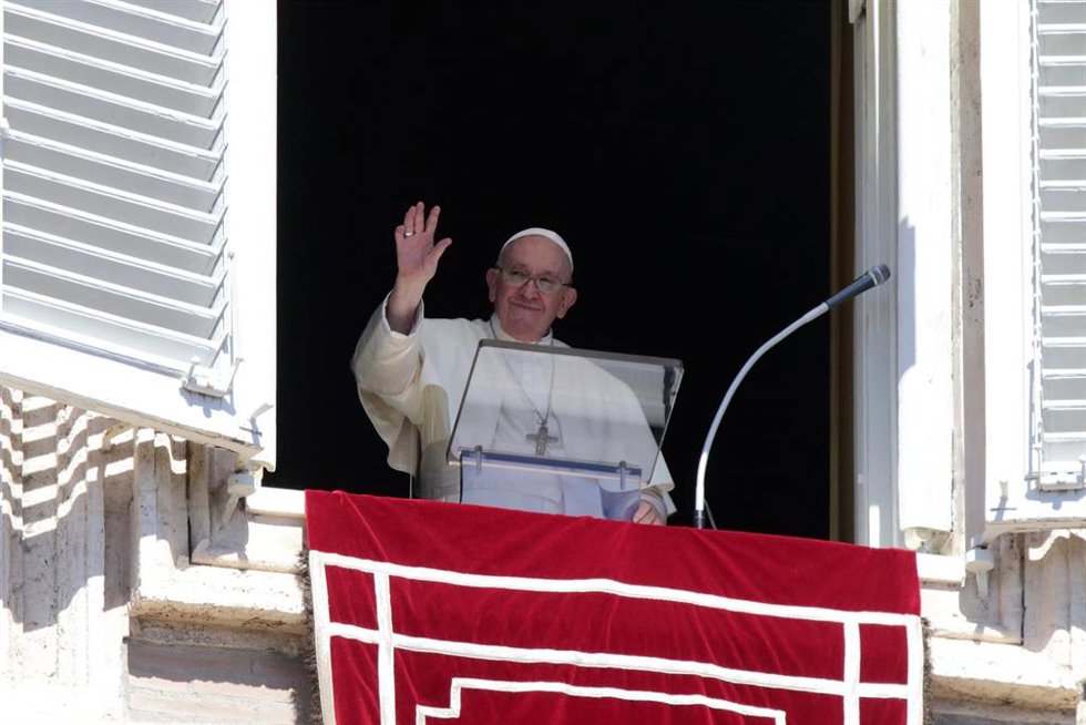 El Papa en uno de los rezos del Ángelus