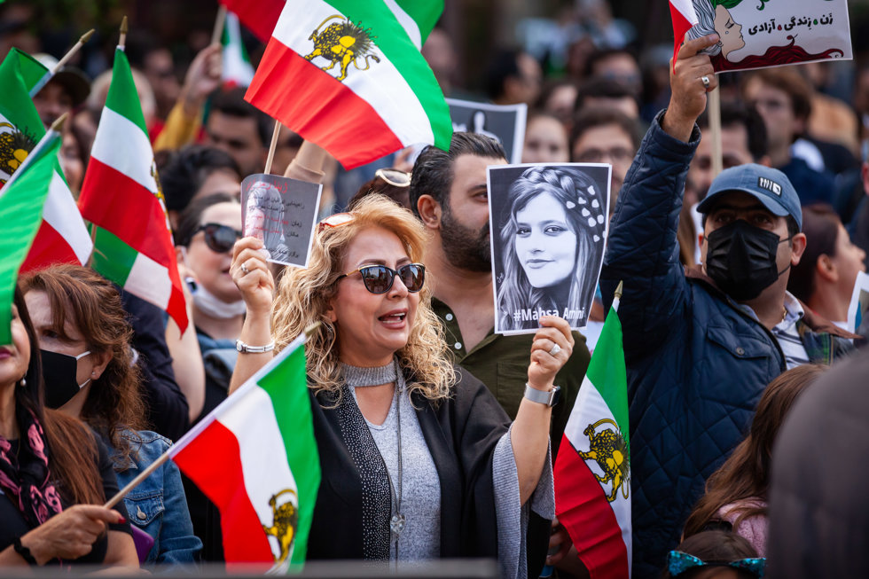 Protesta para exigir justicia por la muerte de Mahsa Amini