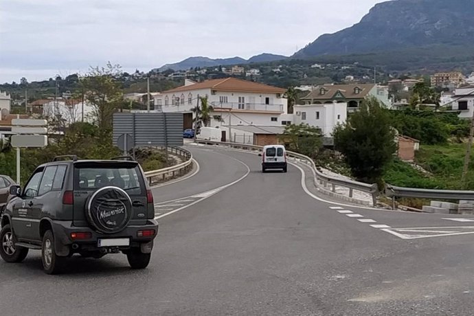 La Junta adjudica por 3,1 millones el ensanche de la carretera A-404 entre Coín y Alhaurín El Grande, en la provincia de Málaga