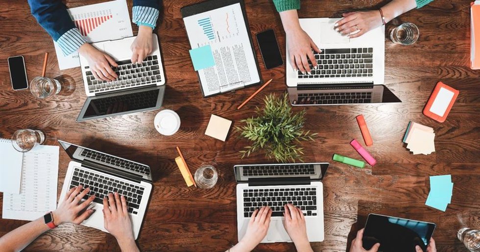 La Universidad de Sevilla ofrece espacios para proyectos de emprendimiento e iniciativas de Empresas Basadas en el Conocimiento (EBD) en cuatro centros académicos.
