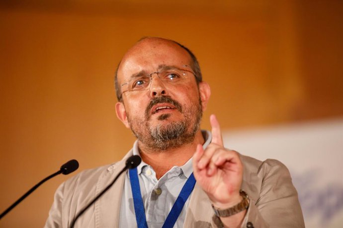 Archivo - Arxiu - El president del Partit Popular de Catalunya, Alejandro Fernández