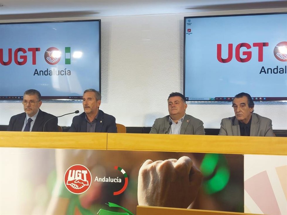 UGT pide "calma" ante los episodios de violencia entre taxi y VTC y defiende que haya una regulación para "convivir".