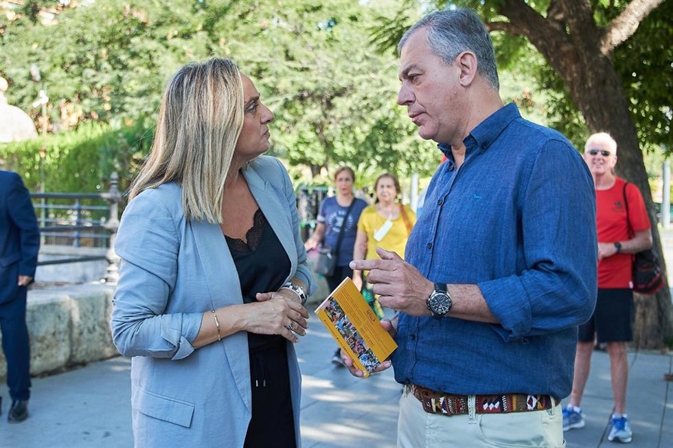 Sanz con la consejera de Fomento