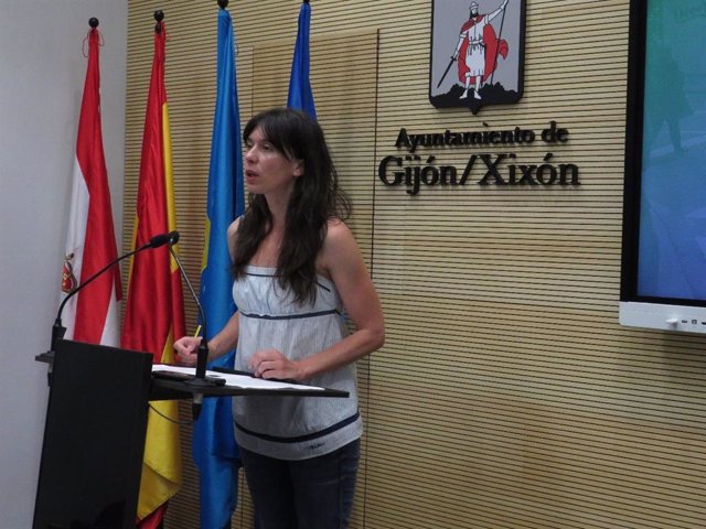Archivo - Laura Tuero, portavoz del Grupo Municipal de Podemos-Equo Xixón
