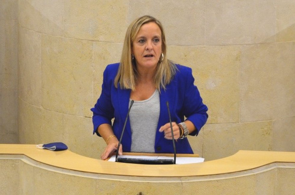 Archivo - La diputada popular Isabel Urrutia