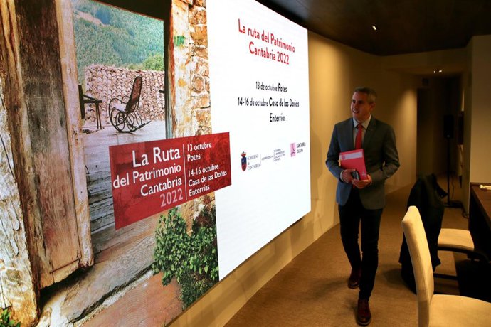 El vicepresidente regional, Pablo Zuoaga, en la presentación de la Ruta Patrimpnio Cantabria