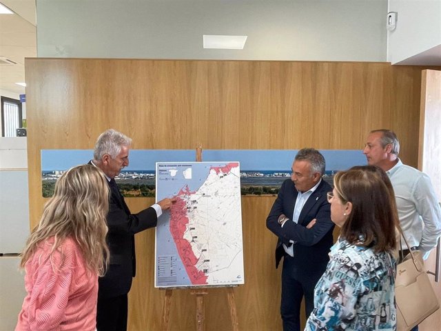 Isla Cristina acoge una jornada para coordinar Planes de Prevención contra tsunamis.