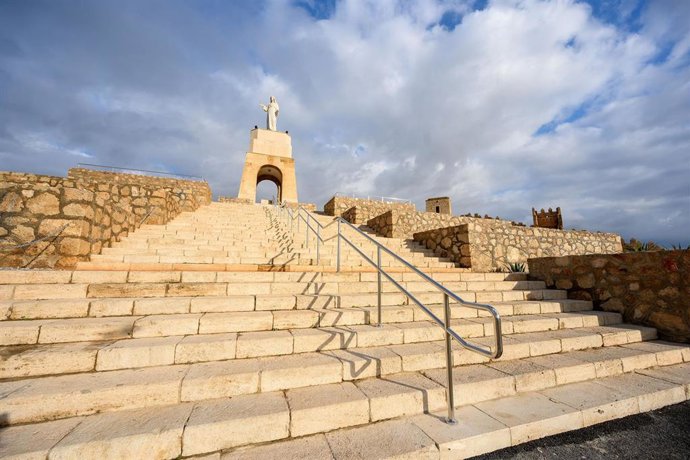Archivo - Sagrado Corazón en el mirador del Cerro de San Cristóbal, en Almería