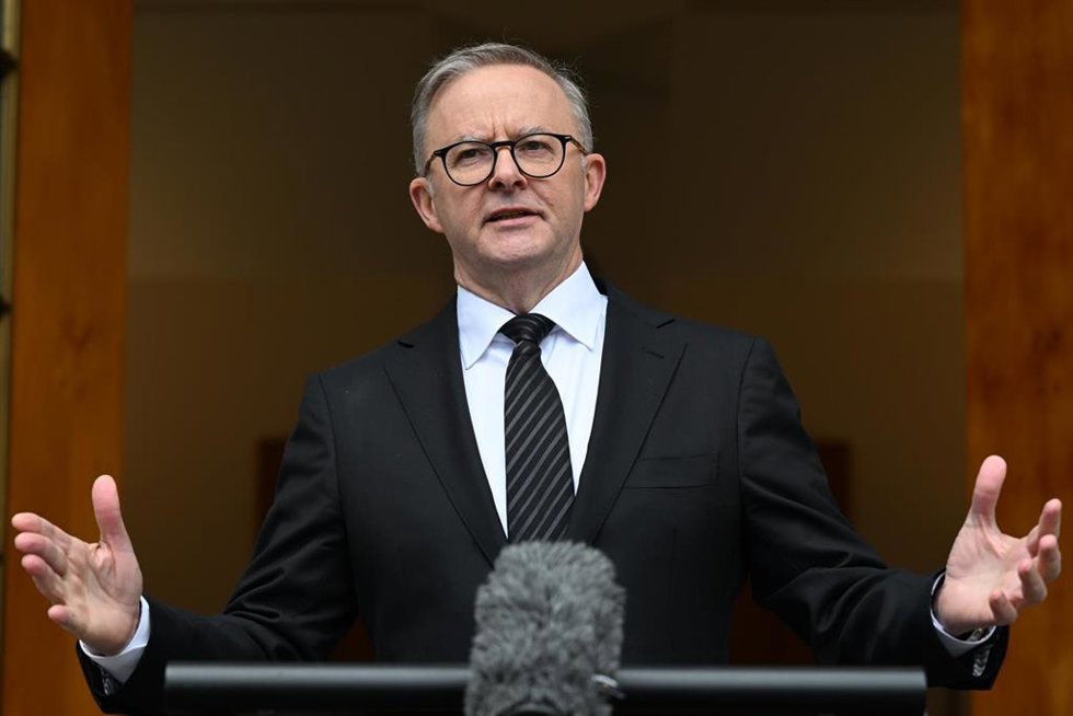 El primer ministro de Australia, Anthony Albanese, en una conferencia de prensa en la Casa del Parlamento en Canberra