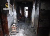 La Guardia Civil detiene a dos menores por varios incendios en una vivienda de Campos del Río (Murcia)