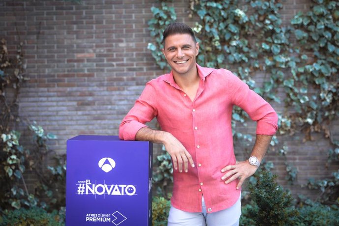 Joaquín Sánchez presenta 'El novato', su primer programa de televisión: "Yo no soy presentador, soy futbolista"