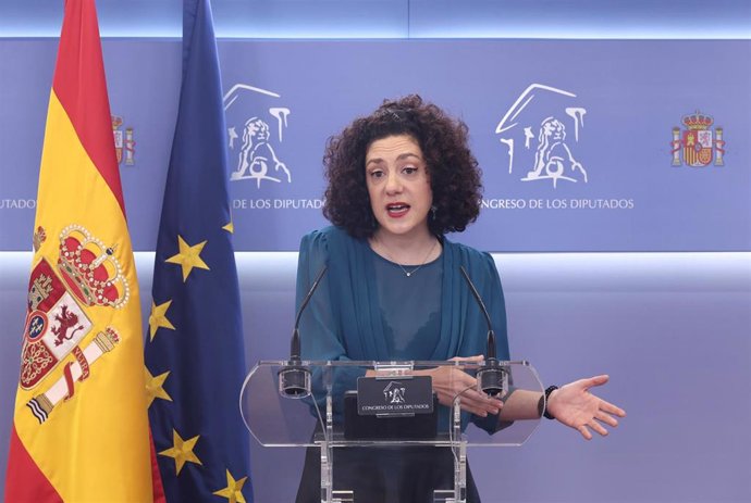 La diputada de Unidas Podemos y portavoz de En Comú Podem en el Congreso, Aina Vidal, ofrece una rueda de prensa previa a la Junta de Portavoces, en el Congreso de los Diputados, a 27 de septiembre de 2022, en Madrid (España).