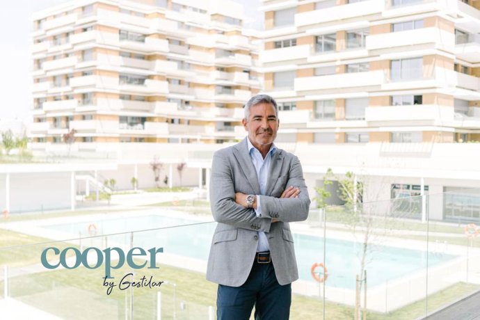 Javier García-Valcárcel, presidente de Gestilar, en Isla de Pedrosa, uno de los ocho proyectos que la promotora ha desarrollado en Valdebebas (Madrid)