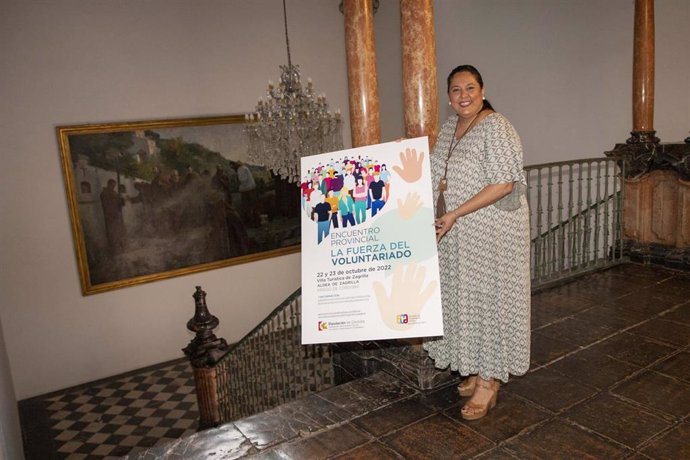 La delegada de Cohesión Social, Consumo y Participación Ciudadana de la Diputación de Córdoba, Dolores Amo, presenta el Encuentro Provincial del Voluntariado.