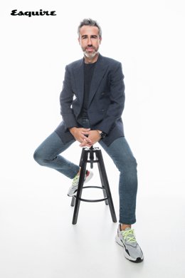 El seleccionador nacional femenino de fútbol, Jorge Vilda, posa para la revista Esquire.