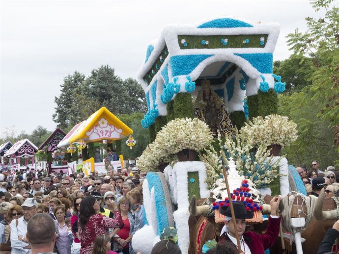 Archivo - Imagen de archivo de carretas de la Romería de Valme de Dos Hermanas.