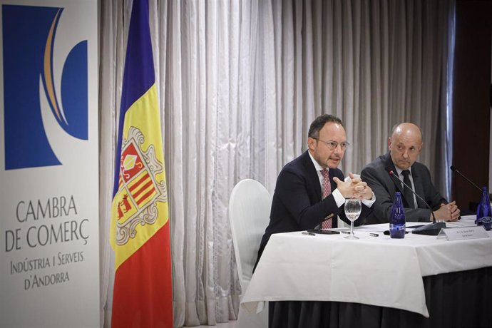 Xavier Espot y Josep Maria Mas durante el acto de la Cámara de Comercio de Andorra
