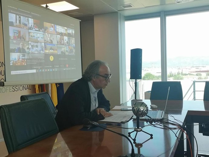 Archivo - El conseller de Educación, Martí March, en una reunión pasada.