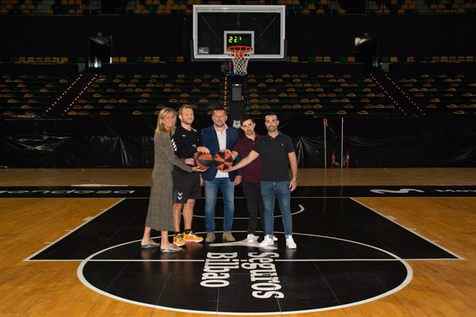 Presentación del acuerdo entre Emen4sport y Surne Bilbao Basket