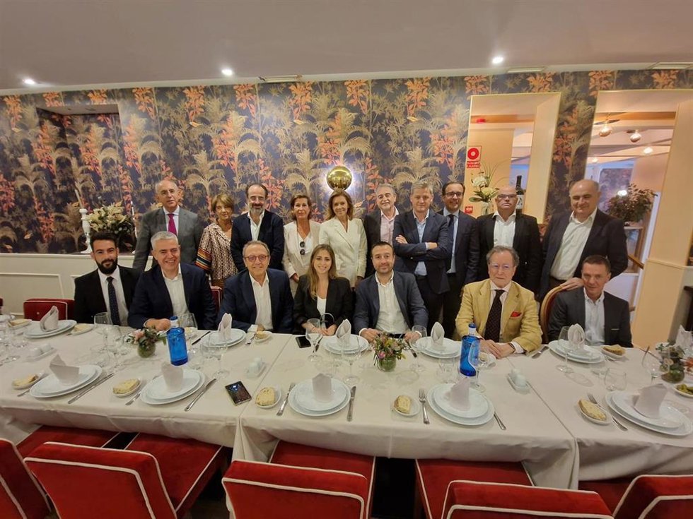 La expresidenta de Castilla-La Mancha María Dolores de Cospedal se reúne con el Club Conecta