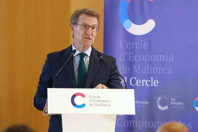 El presidente del Partido Popular, Alberto Núñez Feijóo, interviene durante una conferencia organizada por el Cercle d'Economia de Mallorca, a 27 de septiembre de 2022, en Palma de Mallorca, Mallorca, Baleares (España).