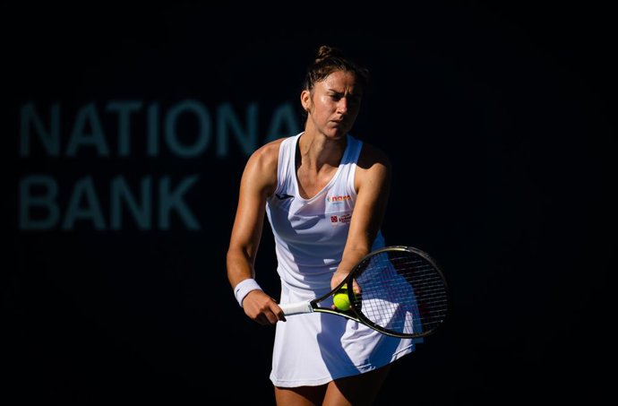Archivo - Sara Sorribes Tormo of Spain in action during the second round of the 2022 National Bank Open WTA 1000 tennis tournament against Aryna Sabalenka of Belarus