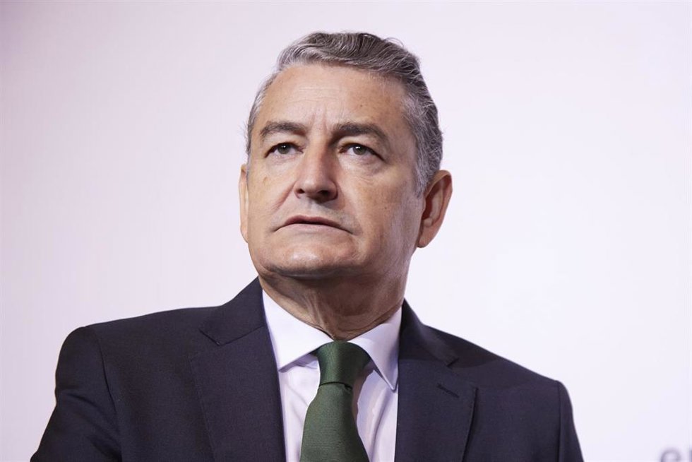 El consejero de Presidencia, Interior y Diálogo Social de la Junta de Andalucía, Antonio Sanz, durante los desayunos informativos de Europa Press Andalucía en la Fundación Cajasol, a 28 de septiembre de 2022 en Sevilla (Andalucía, España). El consejero