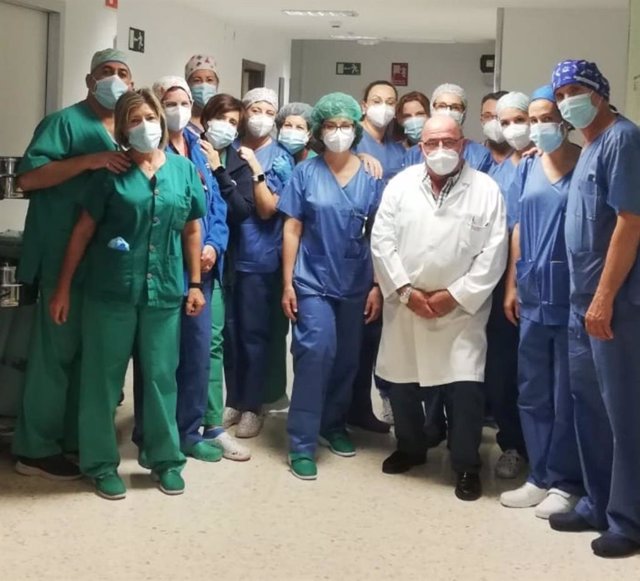 Profesionales de la Unidad de Anestesiología y Reanimación del Hospital de Pozoblanco lque ha logrado la cerfiticación avanzada de ACSA.