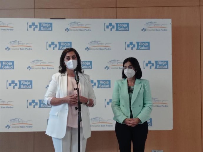 La presidenta del Gobierno riojano, Concha Andreu, junto a la ministra de Sanidad, Carolina Darias