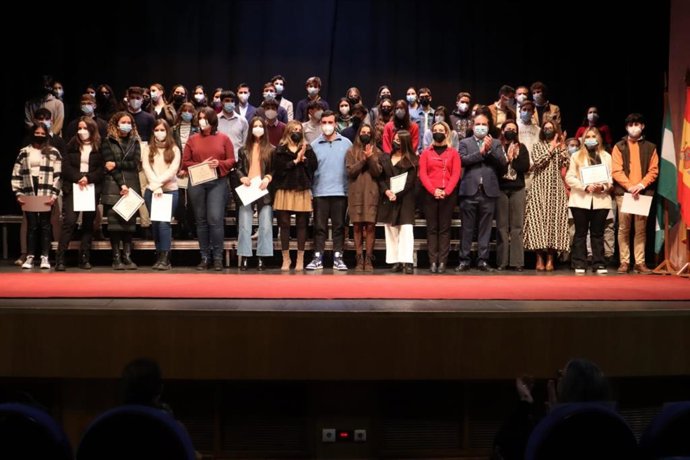 [Sevilla] Np Alcalá: El Ayuntamiento De Alcalá Abre La Convocatoria De Los Premios Al Mérito Académico 2022 2023