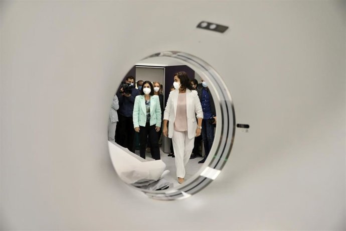 La presidenta del Gobierno riojano, Concha Andreu, y la ministra de Sanidad, Carolina Darias