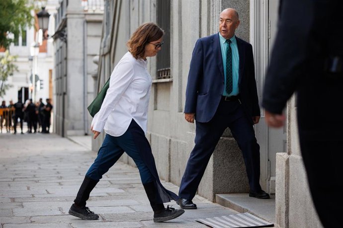 La diputada de la CUP Eullia Reguant, a su llegada a un juicio en el Tribunal Supremo.