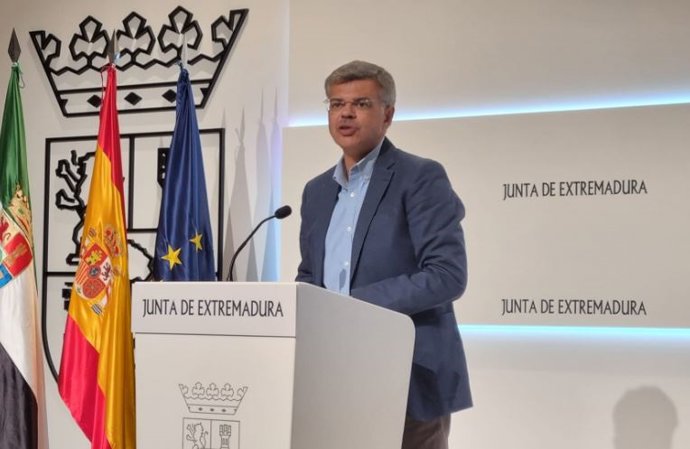 El portavoz de la Junta, Juan Antonio González, en rueda de prensa