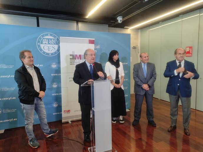 Jornada de presentación de informes del Observatorio del Metal en el CES de Castilla y León.