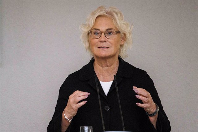 La ministra de Defensa de Alemania, Christine Lambrecht
