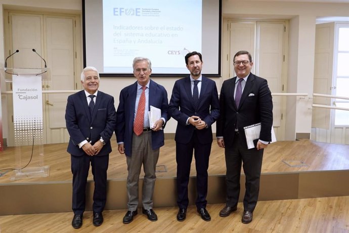 Presentación del informe 'Indicadores sobre el estado del sistema educativo en España y Andalucía' de Cesur