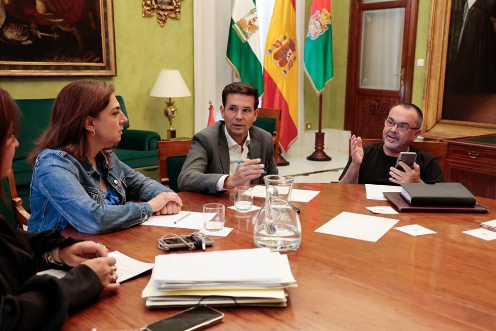 Reunión del Ayuntamiento de Granada y la Gremial del Taxi, este pasado martes